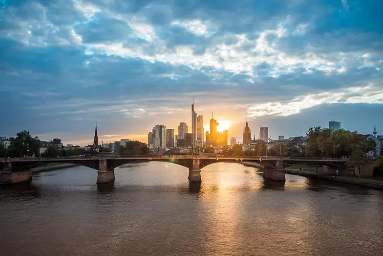 Ignatz-Brücke und Bankenviertel, Frankfurt